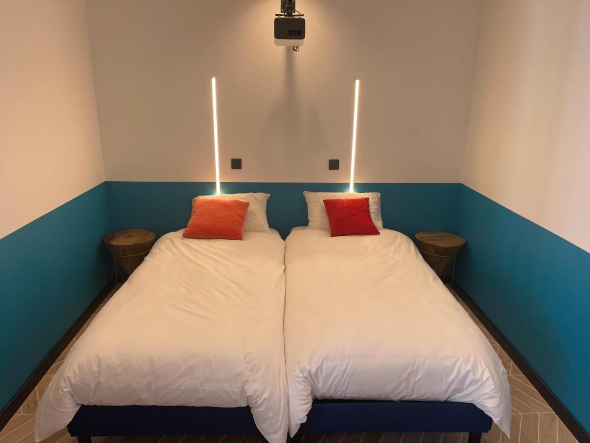Roma Divine Home Cinema Et Jardin Nîmes Eksteriør bilde
