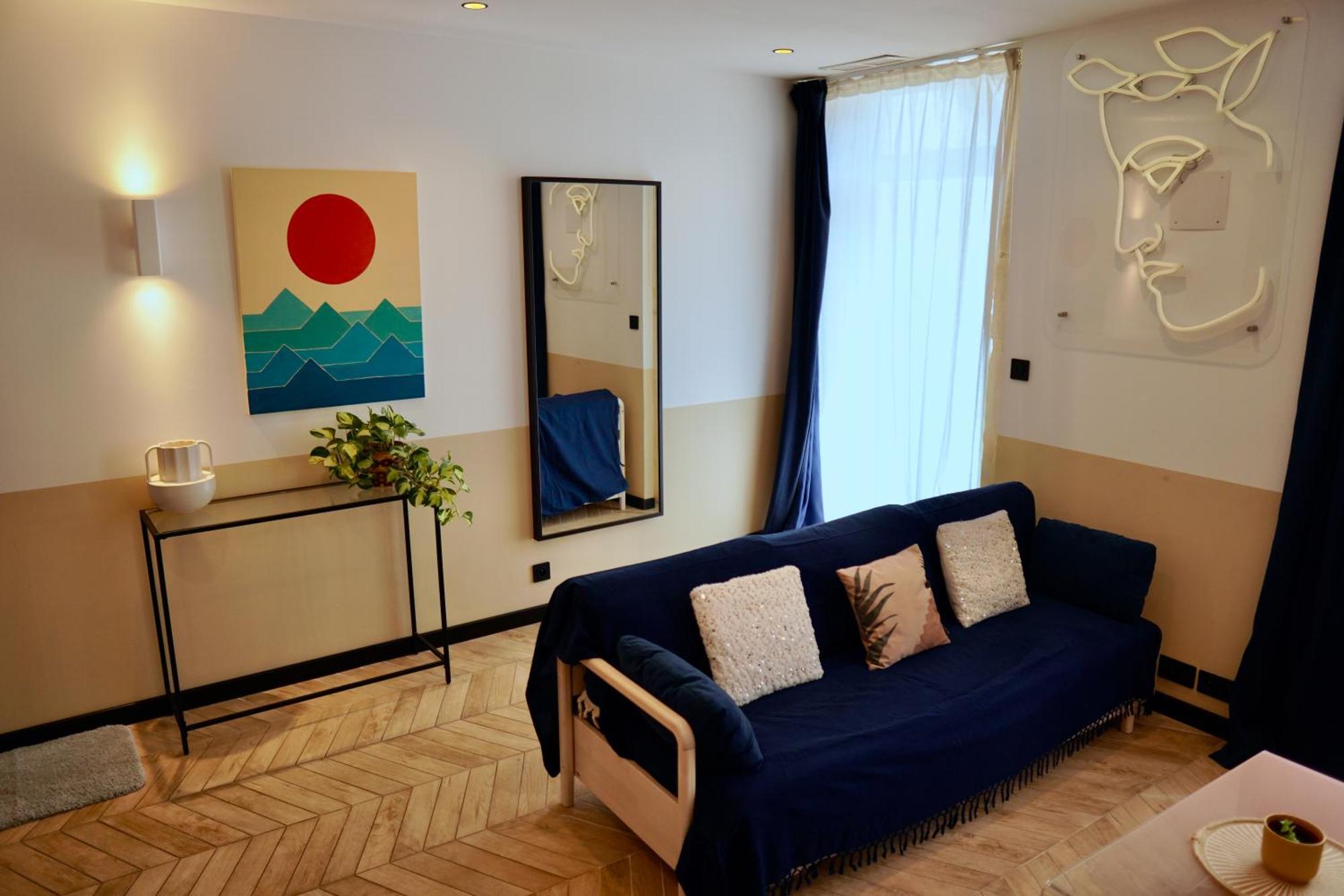 Roma Divine Home Cinema Et Jardin Nîmes Eksteriør bilde
