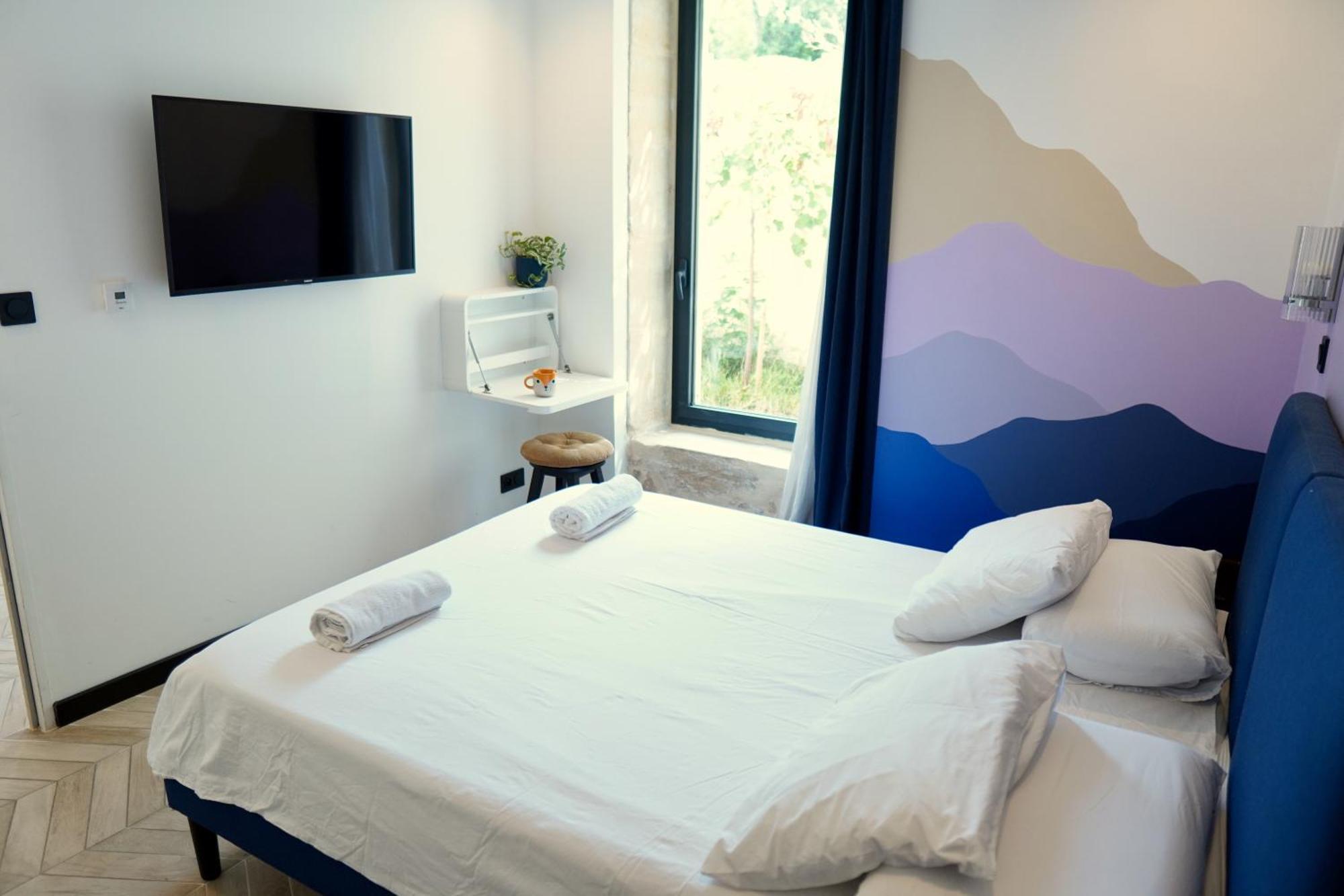 Roma Divine Home Cinema Et Jardin Nîmes Eksteriør bilde